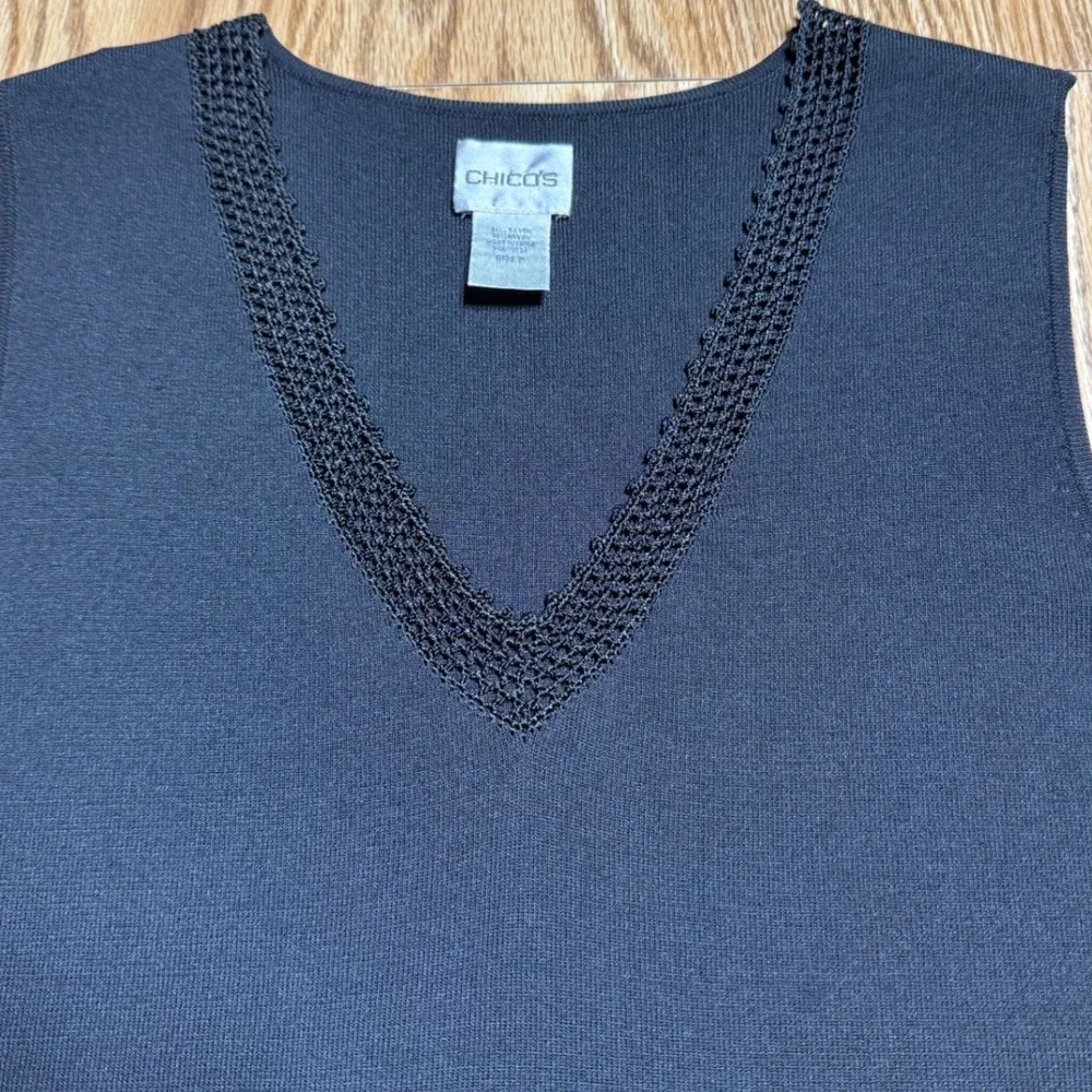 Chico's Size 2 Black Sleeveless V Neck Crochet Trim Knit Tank Top Classic Chic